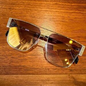 Elegant Gold-Tinted Sunglasses